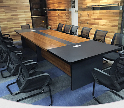 现代办公空间设计 简约办公家具与智能家电的融合之道